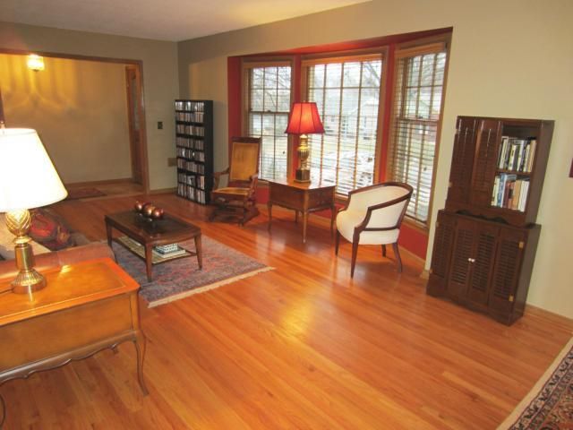2 E 108 Ter, Kansas City, MO 64114