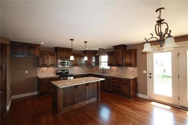 10227 NE 103 Ter, Kansas City, MO 64157