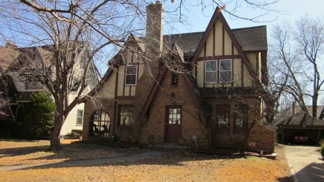 429 E 72nd Ter, Kansas City, MO 64131
