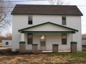 809 S Saint Louis St, Concordia, MO 64020