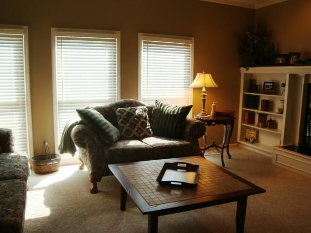 8013 W 144th Pl, Overland Park, KS 66223