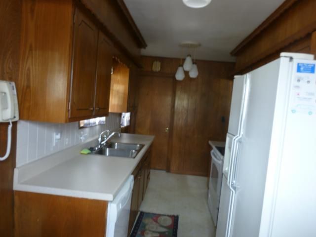 1828 S Hawthorne Ave, Independence, MO 64052