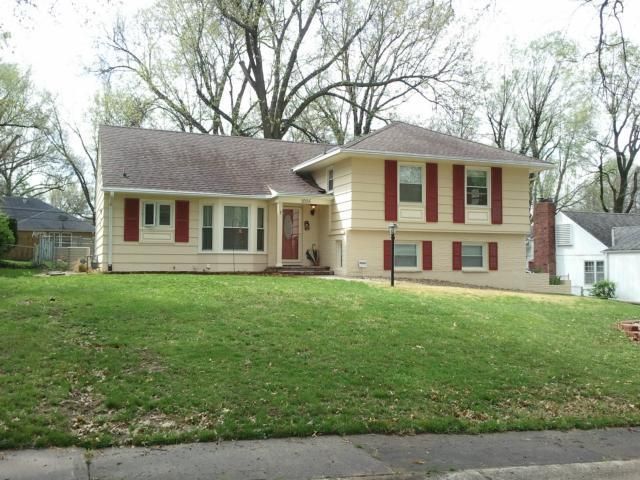 1005 W 86th St, Kansas City, MO 64114