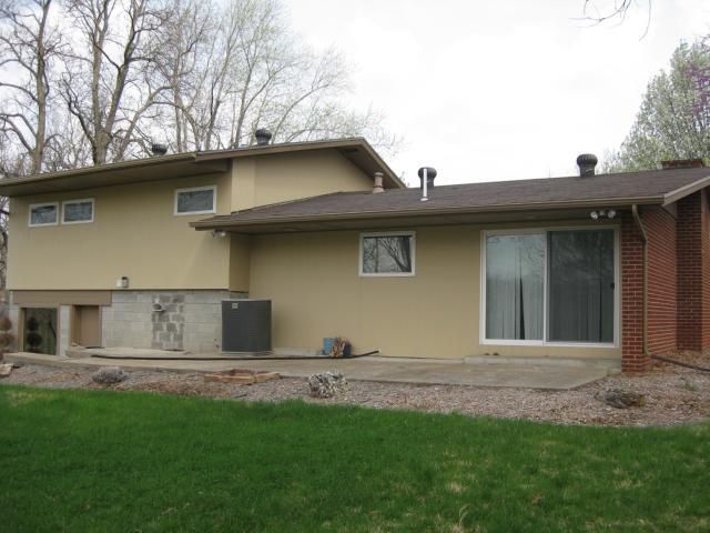 6161 E 64th St, Kansas City, MO 64133