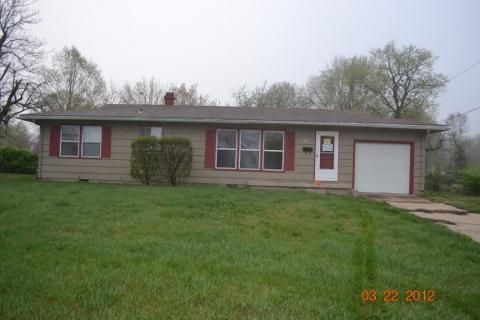 6205 E 99th St, Kansas City, MO 64134