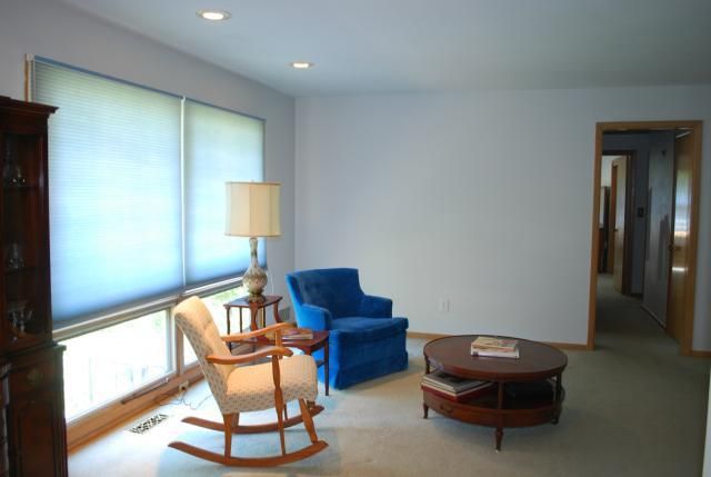7328 Robinson St, Overland Park, KS 66204