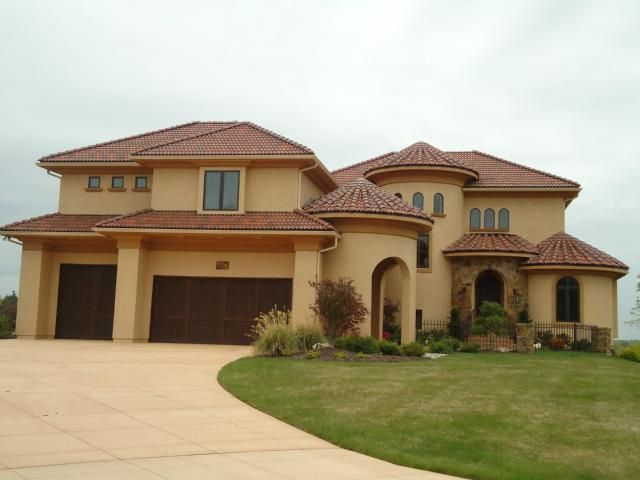 11911 W 155th Ter, Overland Park, KS 66221