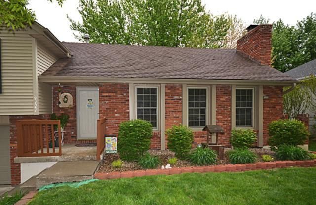 9727 N Charlotte St, Kansas City, MO 64155