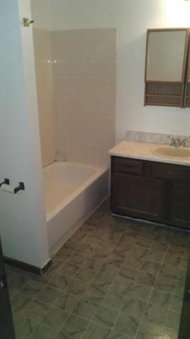 16639 W 123rd St, Olathe, KS 66062