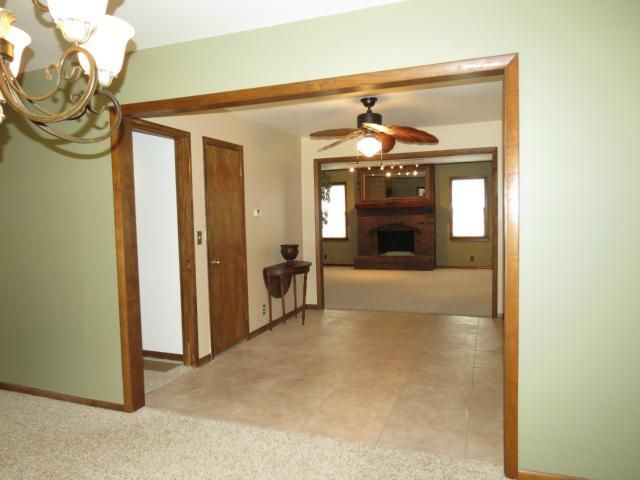 8205 E 106th St, Kansas City, MO 64134