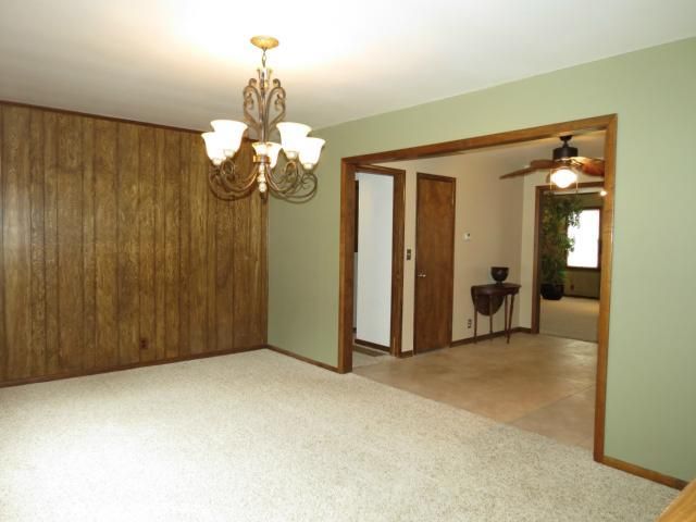 8205 E 106th St, Kansas City, MO 64134