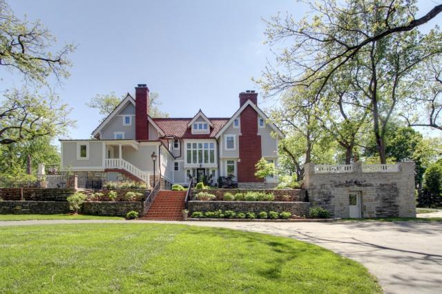 844 W 52nd St, Kansas City, MO 64112
