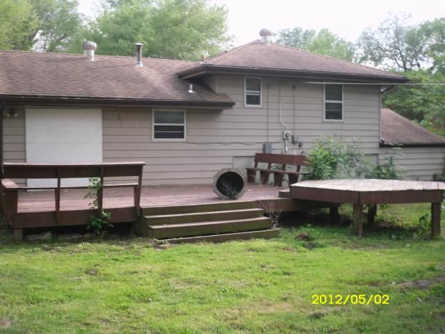 7740 NE 55th St, Kansas City, MO 64119