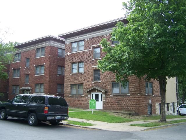 801 E 42 St, Kansas City, MO 64111