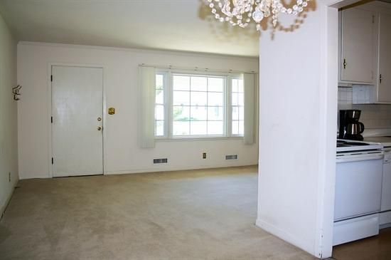 7118 W 71 Ter, Overland Park, KS 66204