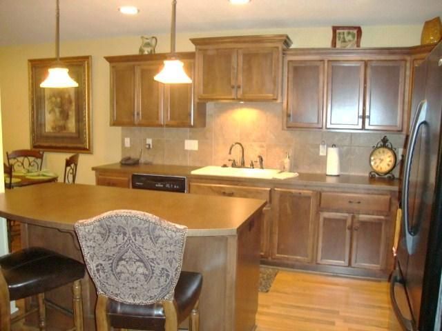 11660 N Ewing Ave, Kansas City, MO 64156