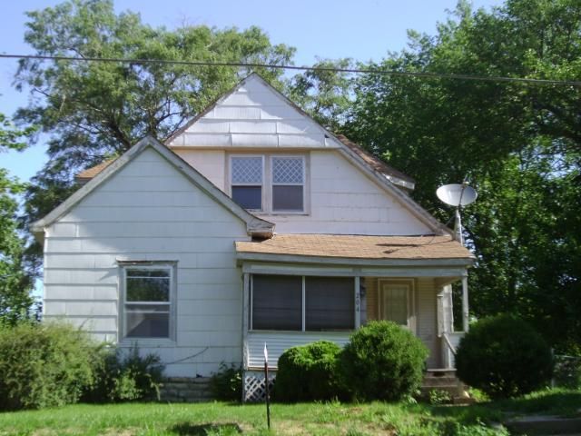 204 Grandview St, Richmond, MO 64085