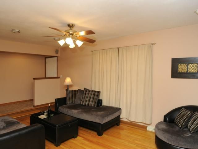9820 Wornall Rd, Kansas City, MO 64114