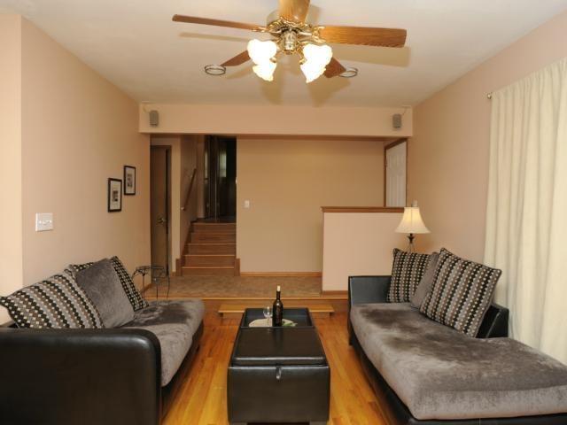 9820 Wornall Rd, Kansas City, MO 64114