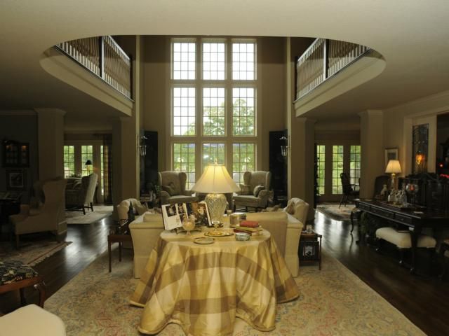 12843 Lamar Ave, Overland Park, KS 66209