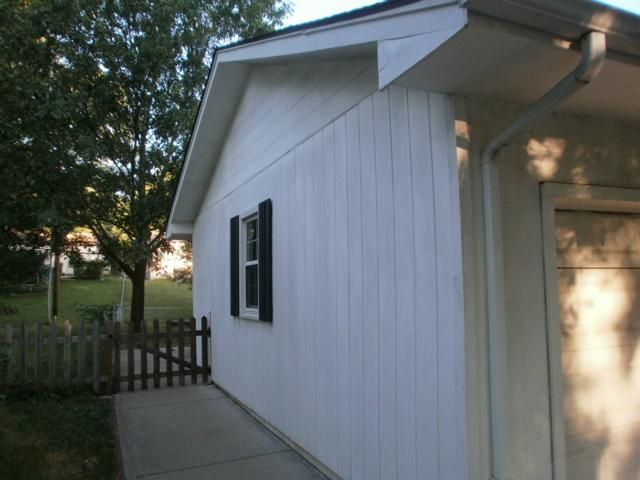 2414 S Arlington Ave, Independence, MO 64052