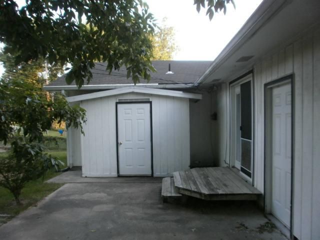 2414 S Arlington Ave, Independence, MO 64052