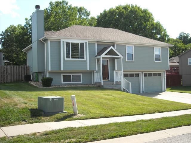13627 E 50th St, Kansas City, MO 64133