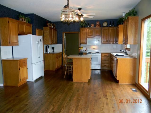 6218 W 155 Pl, Overland Park, KS 66223