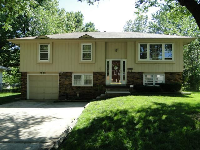 7505 E 118th Pl, Kansas City, MO 64134