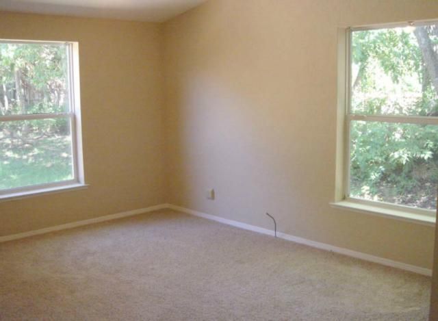 407 Wherritt Ln, Glenaire, MO 64068