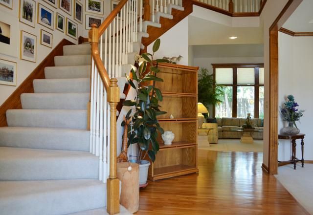 4912 NW 90th St, Kansas City, MO 64154