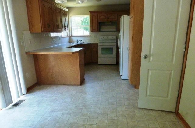 5002 Booth Ct, Kansas City, MO 64129