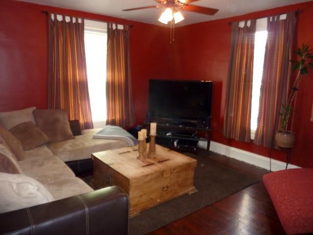 618 E 42 St, Kansas City, MO 64110