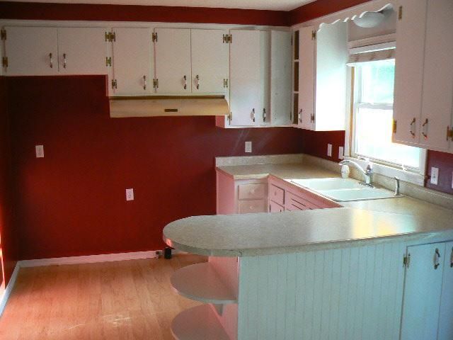 5408 N Flora Ave, Kansas City, MO 64118