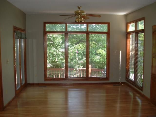 5148 W 127th Ter, Leawood, KS 66209