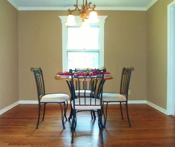 6107 E 109th Ter, Kansas City, MO 64134