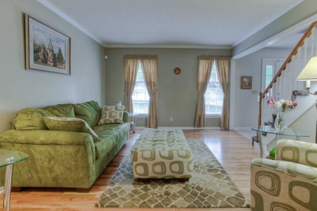 11503 Knox St, Overland Park, KS 66210