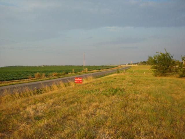 E 227th St, Pleasant Hill, MO 64080