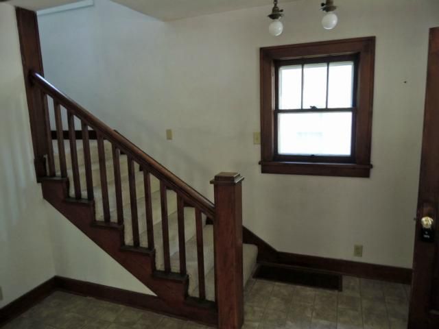 808 S Park Ave, Independence, MO 64052