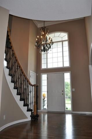 13010 Mackey St, Overland Park, KS 66213