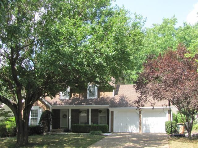10008 Perry Dr, Overland Park, KS 66212