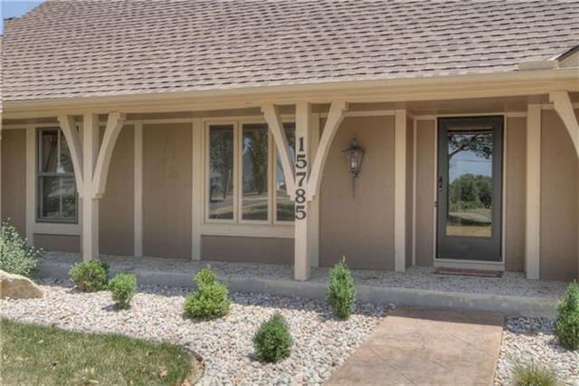 15785 Switzer Rd, Overland Park, KS 66221