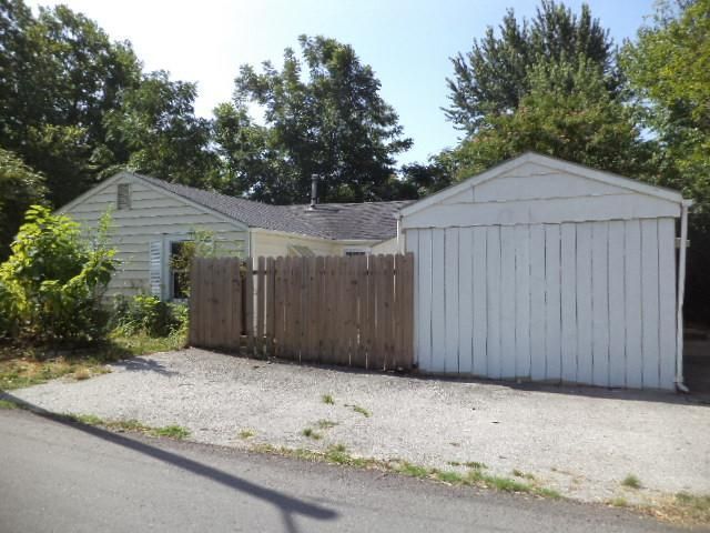 9000 Walnut St, Kansas City, MO 64114