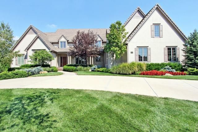 15401 Carter St, Overland Park, KS 66221