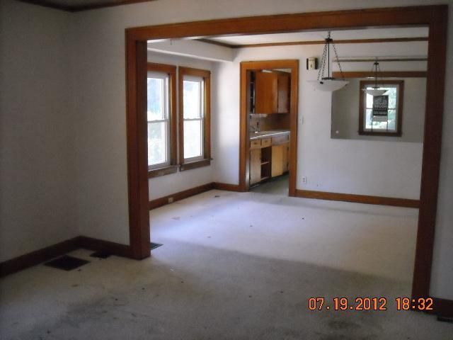 6032 Forest Ave, Kansas City, MO 64110
