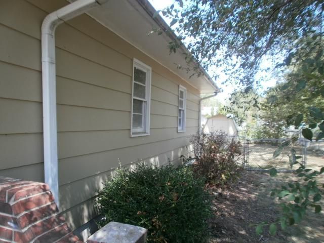 101 E Fairview St, Clinton, MO 64735