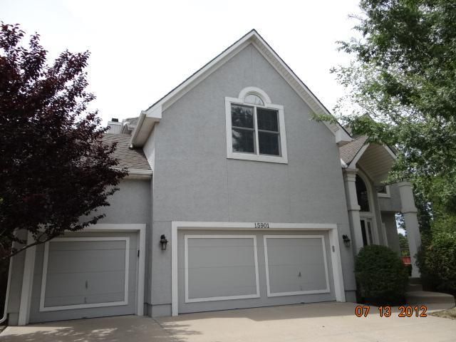 15901 Birch St, Overland Park, KS 66085
