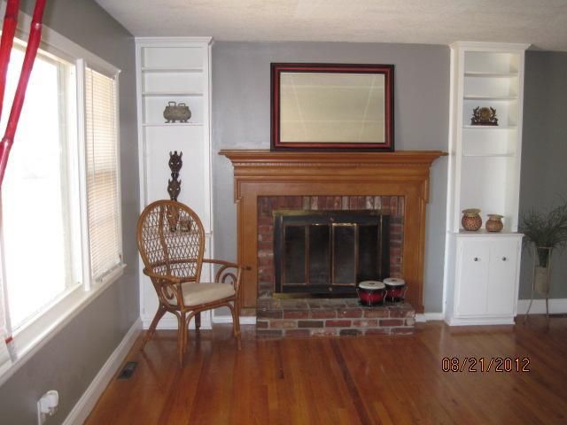 5908 E 95th Ter, Kansas City, MO 64134