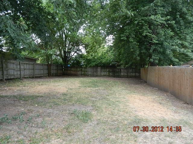 1225 E South Ave, Independence, MO 64050