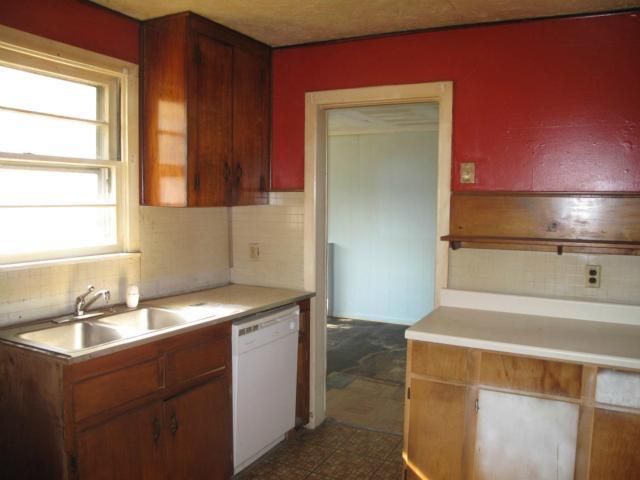 404 E Cedar St, Olathe, KS 66061